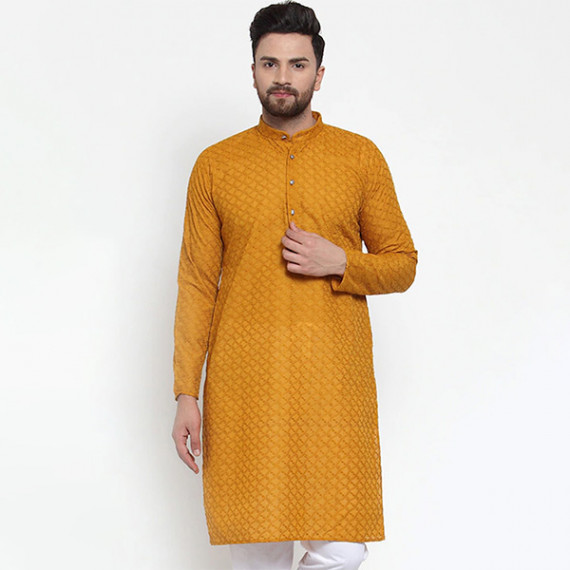 https://www.dailysales.in/products/men-yellow-printed-straight-kurta
