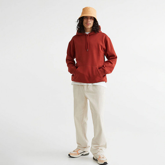 https://www.dailysales.in/products/men-relaxed-fit-hoodie