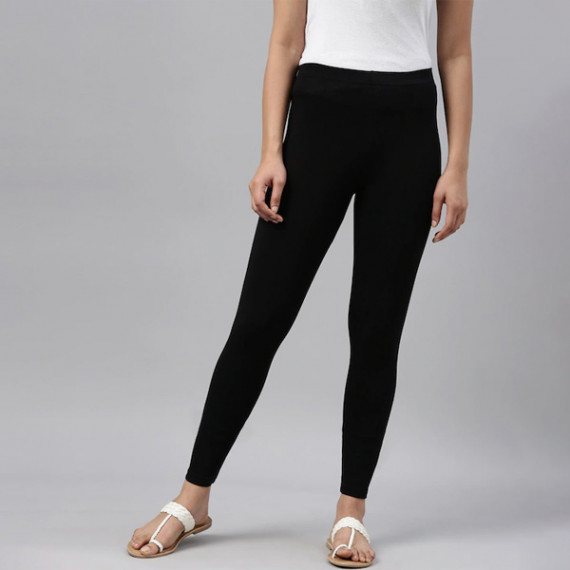https://www.dailysales.in/products/women-black-solid-ankle-length-leggings
