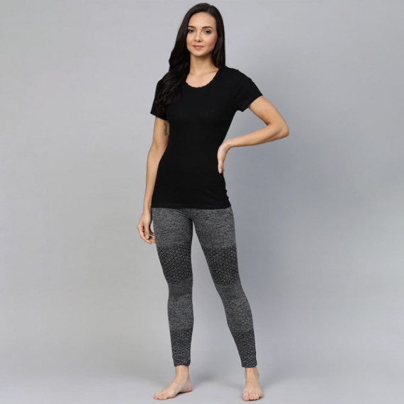 https://www.dailysales.in/products/women-pack-of-2-self-striped-thermal-tops