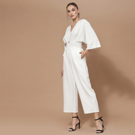 https://www.dailysales.in/products/women-white-basic-jumpsuit