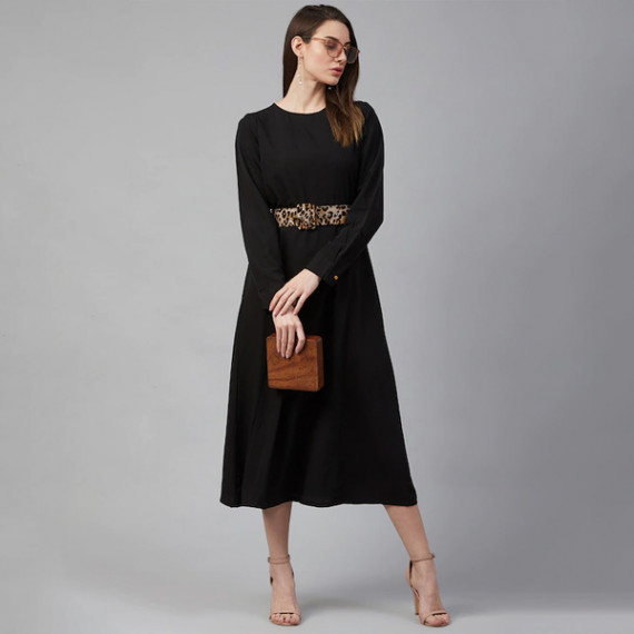 https://www.dailysales.in/products/black-pleated-maxi-dress