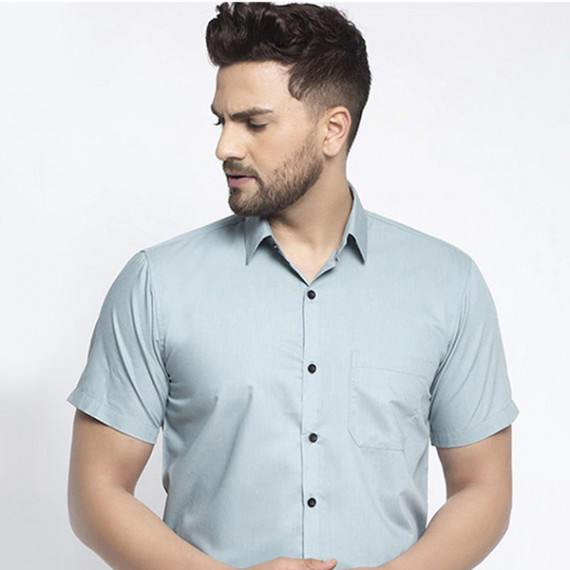 https://www.dailysales.in/products/men-sea-green-regular-fit-solid-casual-shirt