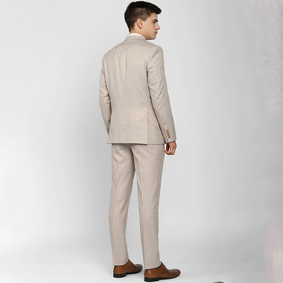 https://www.dailysales.in/products/sg-rajasahab-mens-suit-set