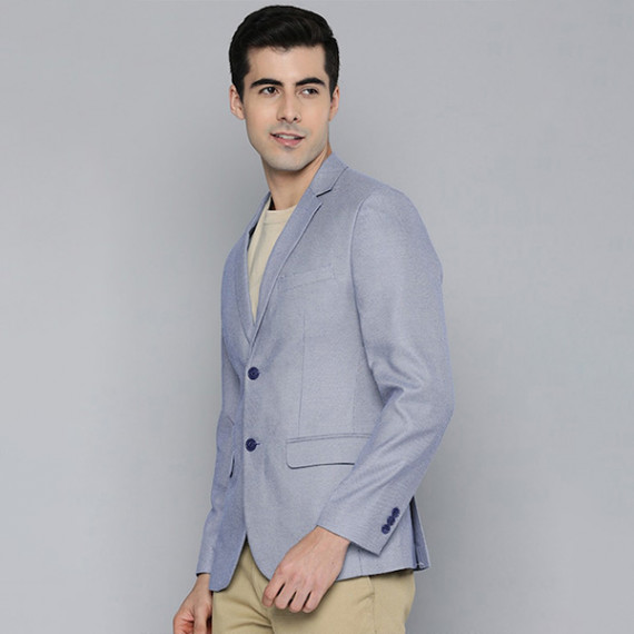 https://www.dailysales.in/products/men-blue-self-design-textured-regular-fit-smart-casual-blazer
